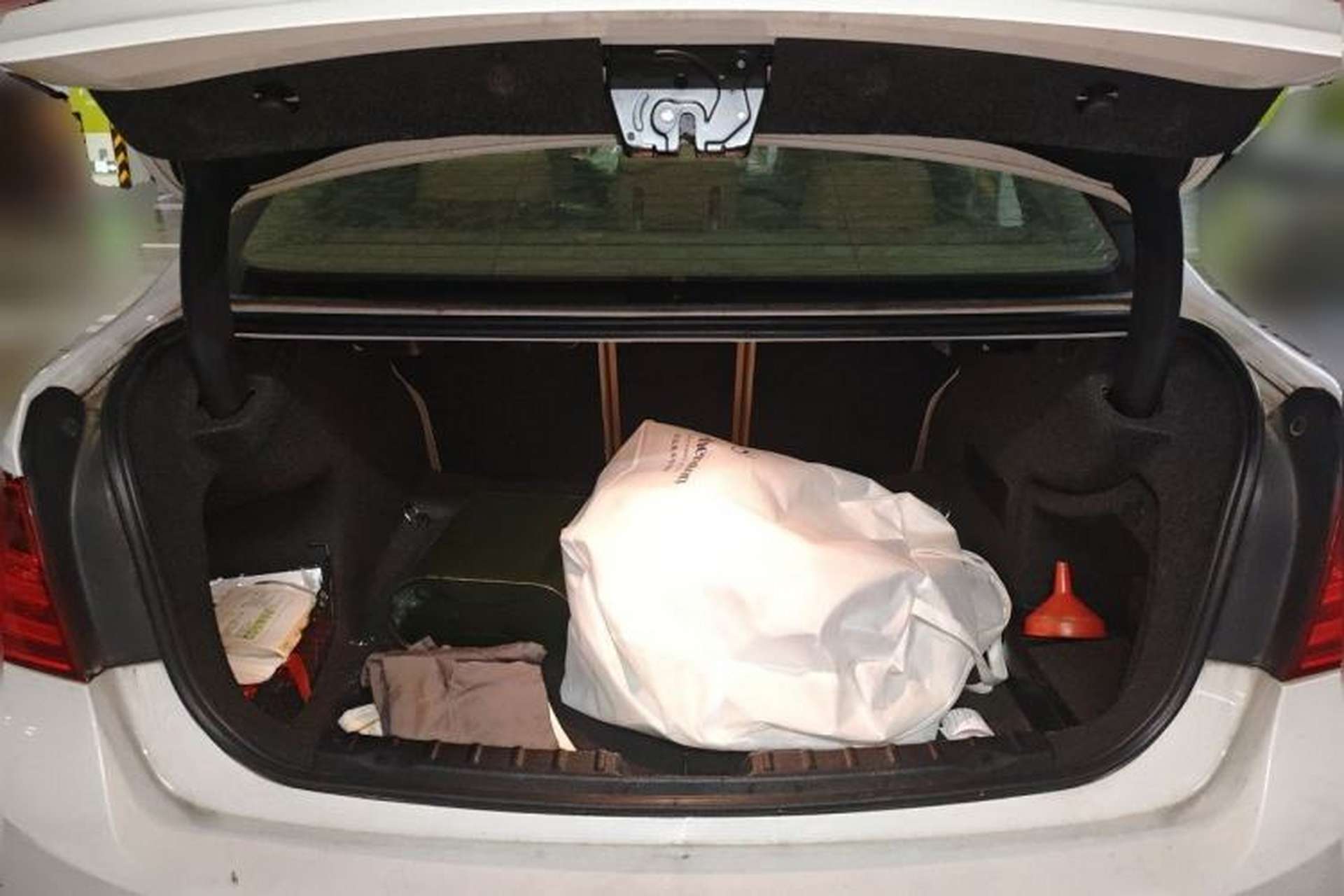 Used BMW 3 Series 2014 320Li Fashion Model Trunk
