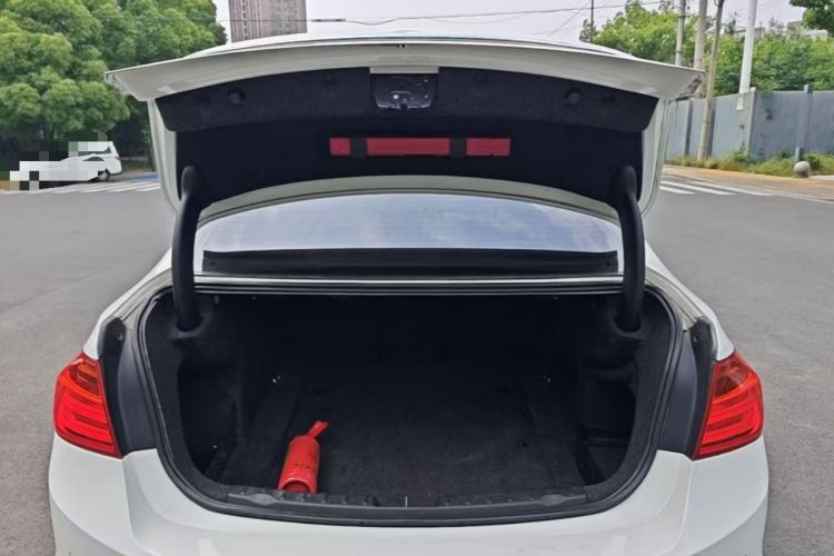 Used BMW 3 Series 2014 320Li Fashion Model Trunk