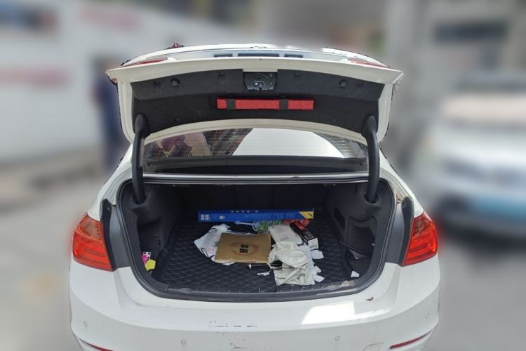 Used BMW 3 Series 2014 320Li Fashion Model Trunk