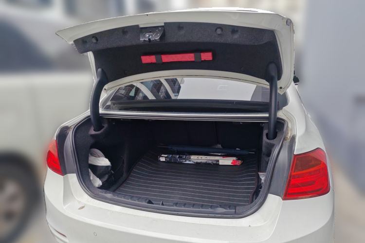 Used BMW 3 Series 2014 320Li Fashion Model Trunk