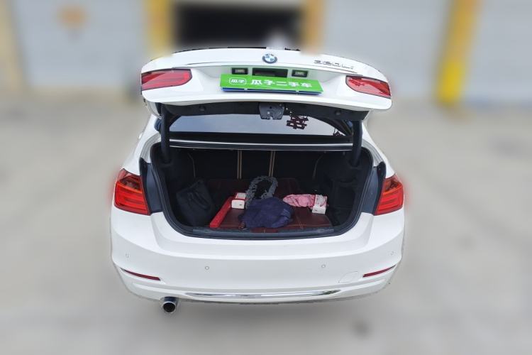 Used BMW 3 Series 2014 320Li Fashion Model Trunk