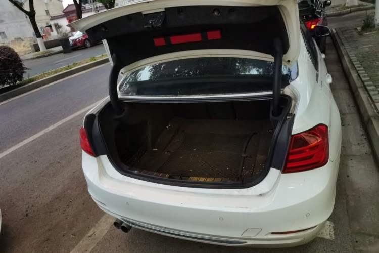 Used BMW 3 Series 2014 328Li xDrive Luxury Design Package Trunk