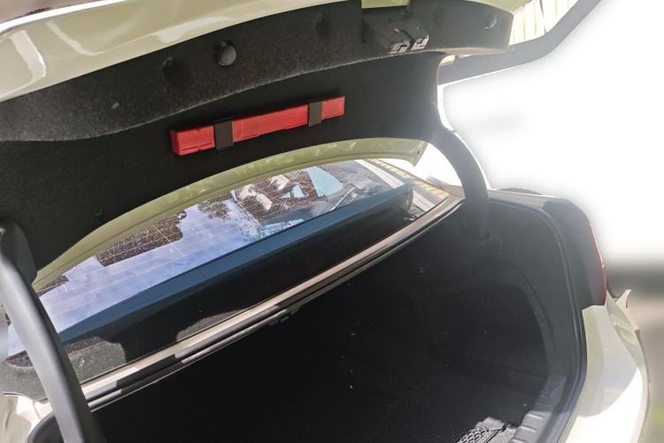 Used BMW 3 Series 2014 328Li Fashion Model Trunk