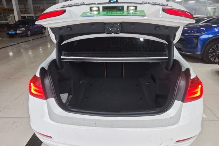 Used BMW 3 Series 2014 320Li Luxury Design Package Trunk
