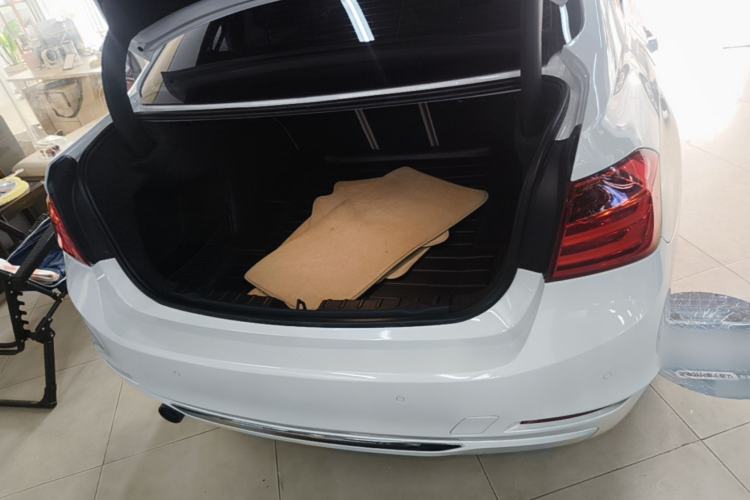 Used BMW 3 Series 2014 320Li Fashion Model Trunk