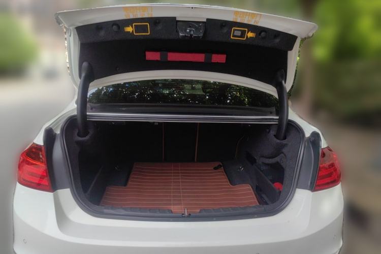 Used BMW 3 Series 2014 320Li Luxury Design Package Trunk