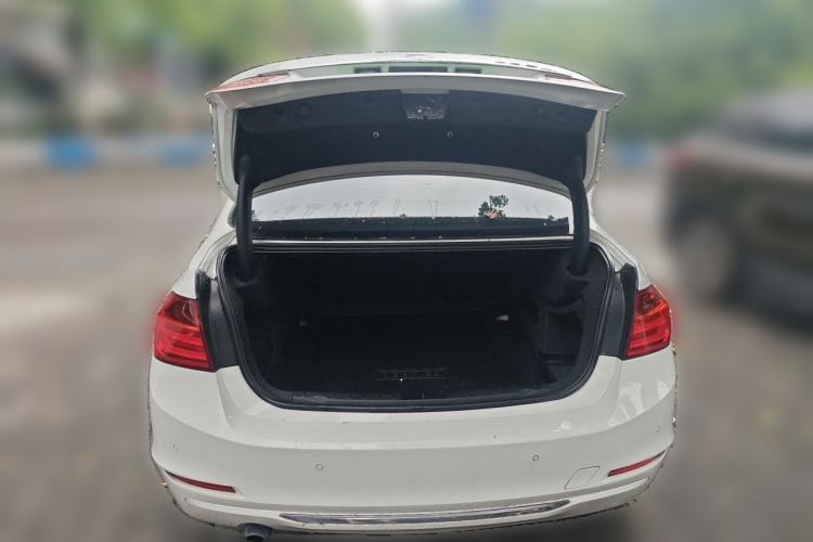 Used BMW 3 Series 2014 320Li Fashion Model Trunk