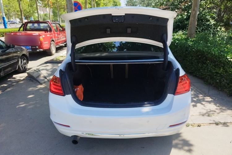 Used BMW 3 Series 2014 320Li Fashion Model Trunk