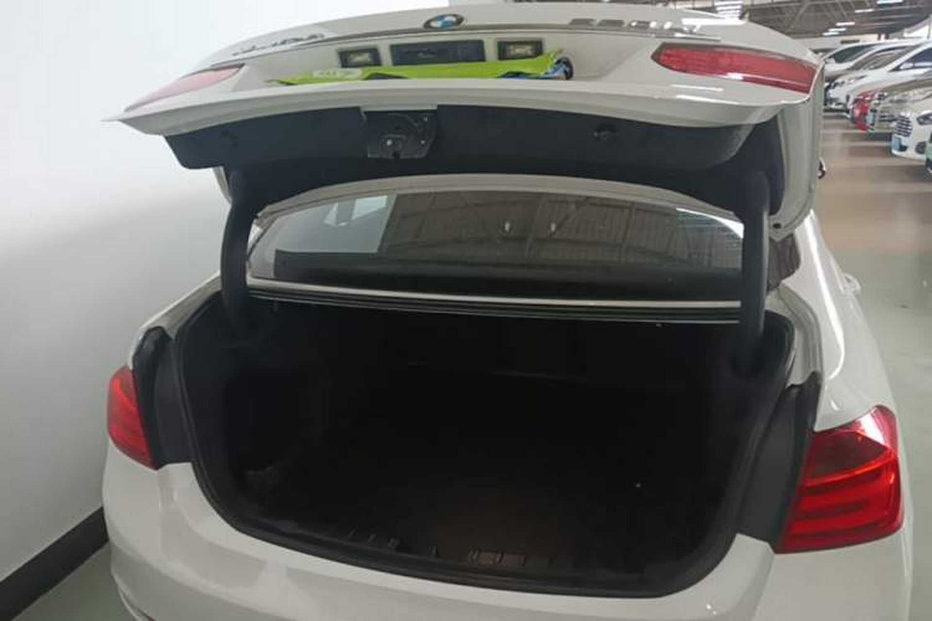 Used BMW 3 Series 2014 320Li Fashion Model Trunk