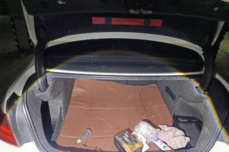 Used BMW 3 Series 2014 320Li Fashion Model Trunk