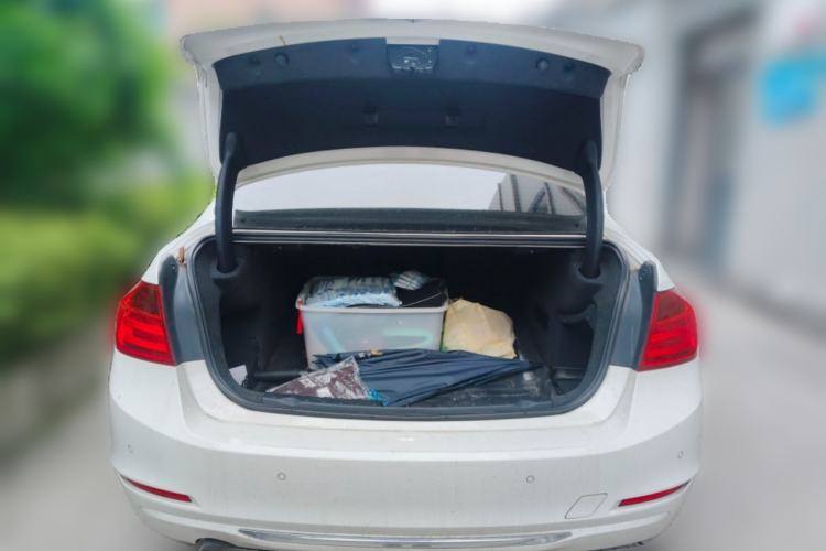Used BMW 3 Series 2014 320Li Fashion Model Trunk