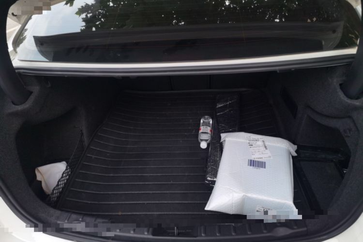Used BMW 3 Series 2014 320i Active Edition Trunk