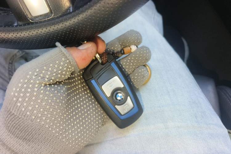 Used BMW 3 Series 2014 320i M Sport Edition Vehicle Key