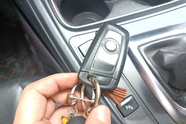 Used BMW 3 Series 2014 328Li Fashion Model Vehicle Key