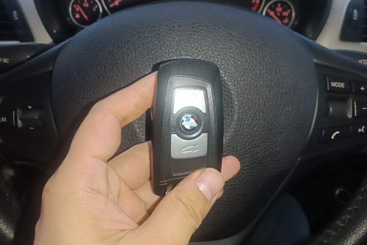 Used BMW 3 Series 2014 320Li Fashion Model Vehicle Key
