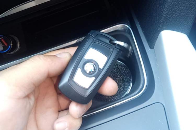 Used BMW 3 Series 2014 320Li Fashion Model Vehicle Key