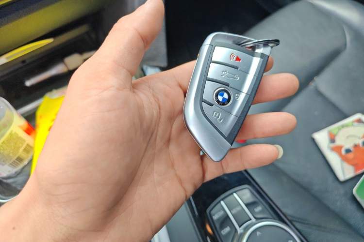 Used BMW 3 Series 2014 320i Sport Edition Vehicle Key