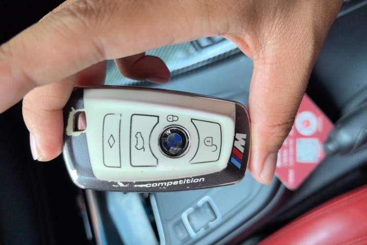 Used BMW 3 Series 2014 320i Sport Design Package Vehicle Key