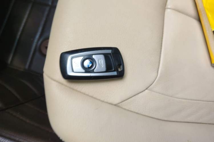 Used BMW 3 Series 2014 320Li Luxury Design Package Vehicle Key