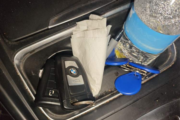 Used BMW 3 Series 2014 320i Sport Edition Vehicle Key