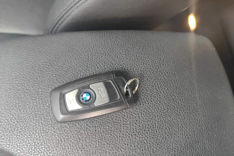 Used BMW 3 Series 2014 320Li Fashion Model Vehicle Key