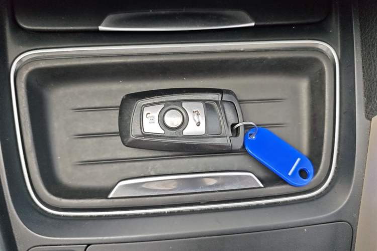 Used BMW 3 Series 2014 320Li Fashion Model Vehicle Key