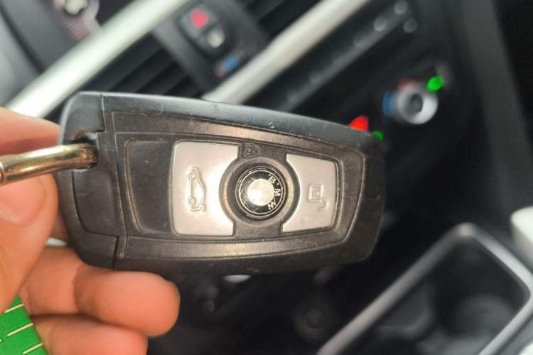 Used BMW 3 Series 2014 320Li Fashion Model Vehicle Key