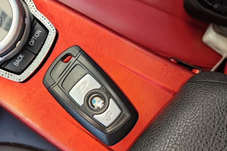 Used BMW 3 Series 2014 320Li Fashion Model Vehicle Key