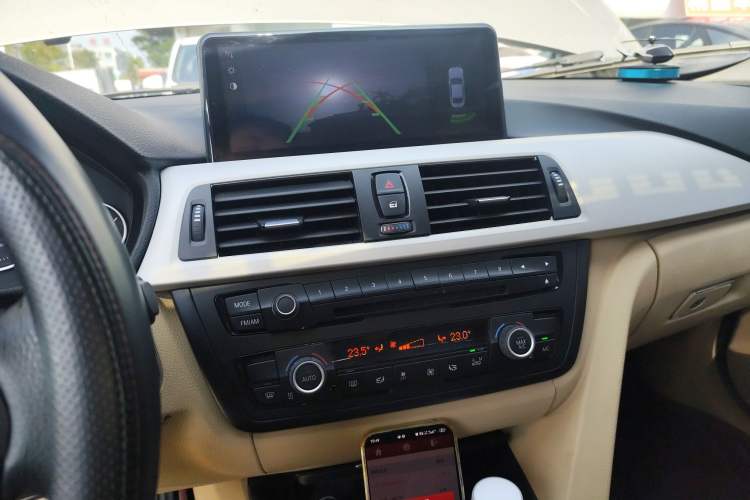 Used BMW 3 Series 2014 320Li Fashion Model Audio And AC Panel