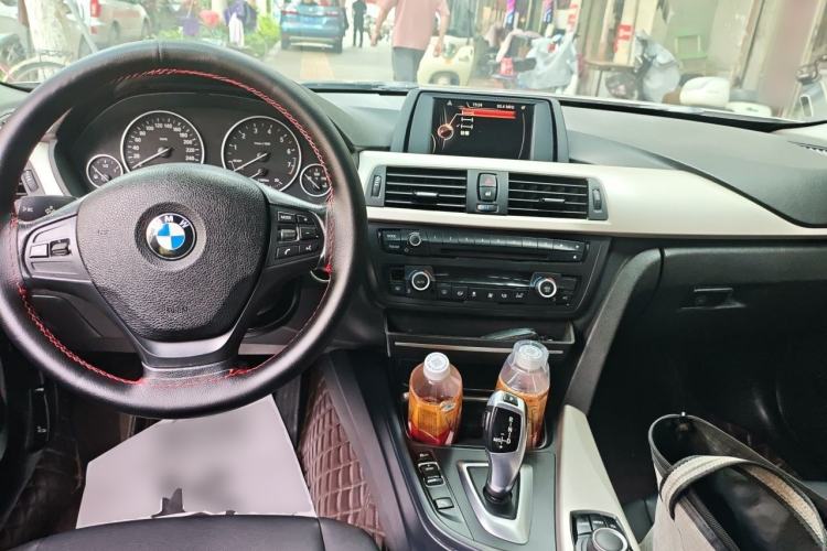 Used BMW 3 Series 2014 320Li Fashion Model Center Console