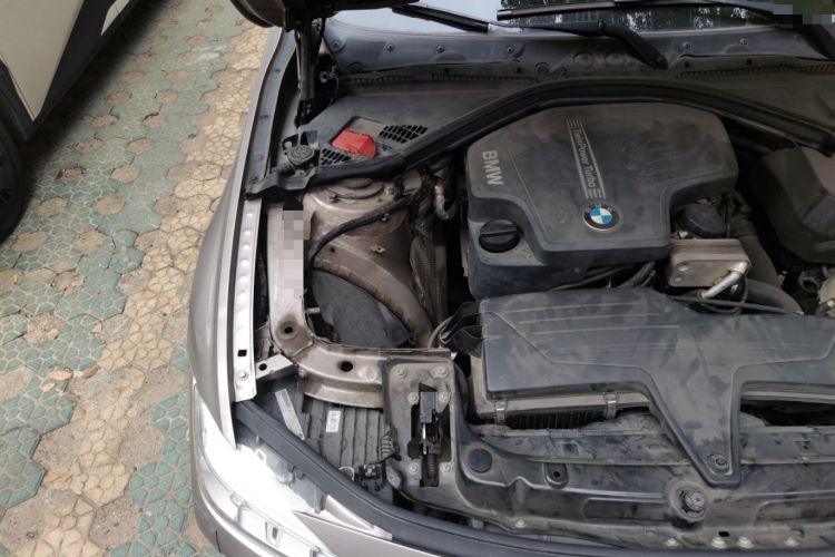 Used BMW 3 Series 2014 320Li Fashion Model Engine Bay Right
