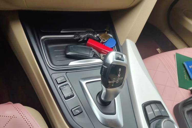 Used BMW 3 Series 2014 320Li Fashion Model Gear Lever