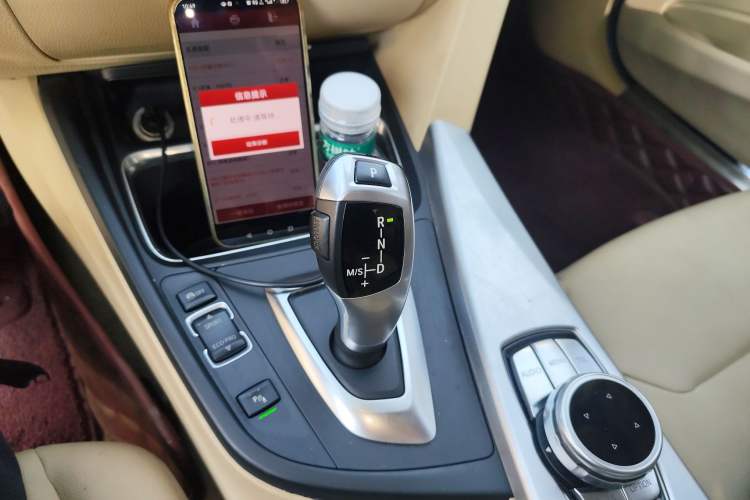 Used BMW 3 Series 2014 320Li Fashion Model Gear Lever
