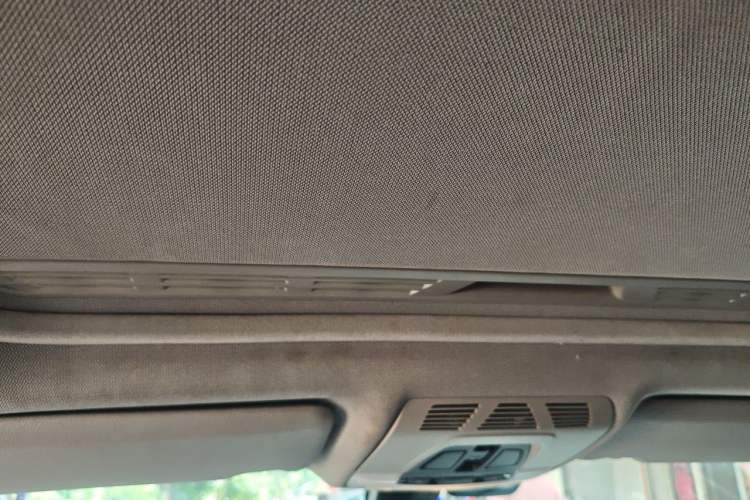 Used BMW 3 Series 2014 320Li Fashion Model Headliner