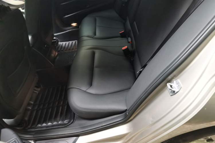 Used BMW 3 Series 2014 320Li Fashion Model Left Rear Seat