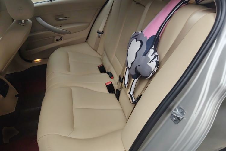 Used BMW 3 Series 2014 320Li Fashion Model Left Rear Seat