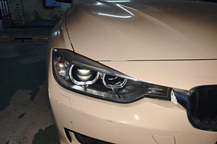 Used BMW 3 Series 2014 320i Sport Edition Right Front Headlight