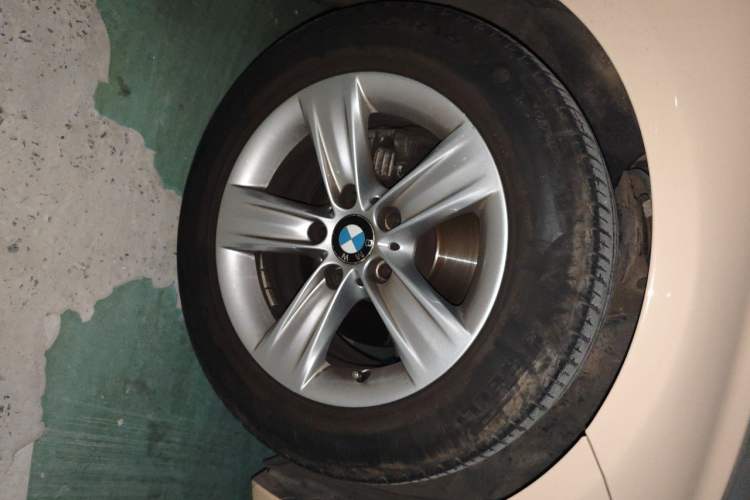Used BMW 3 Series 2014 320i Sport Edition Right Front Wheel Hub