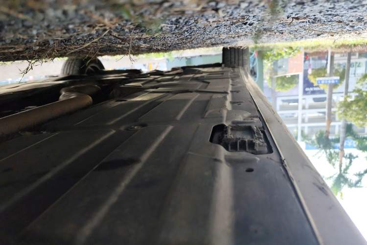 Used BMW 3 Series 2014 320Li Fashion Model Right Side Sill