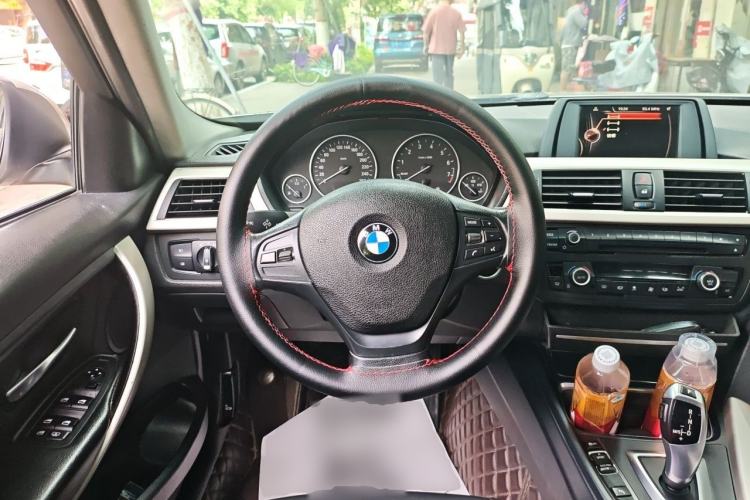 Used BMW 3 Series 2014 320Li Fashion Model Steering Wheel
