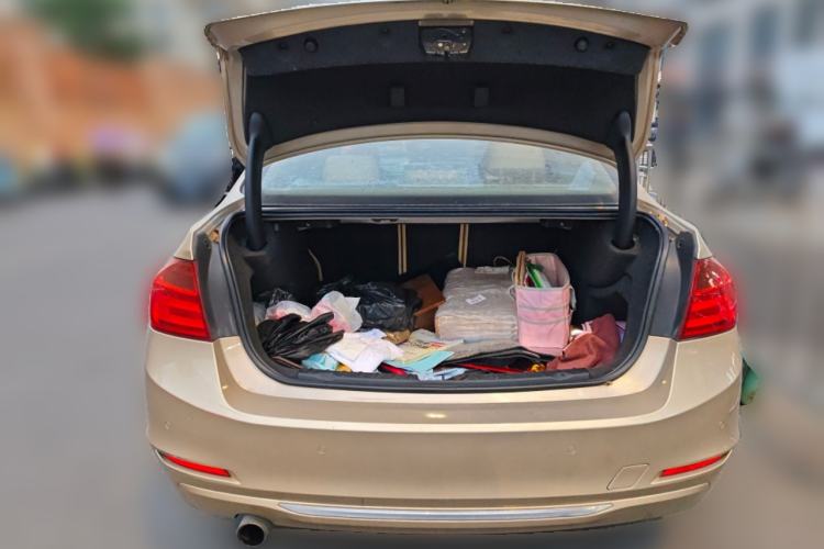 Used BMW 3 Series 2014 320Li Fashion Model Trunk