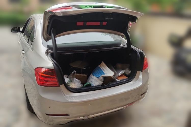 Used BMW 3 Series 2014 320Li Fashion Model Trunk