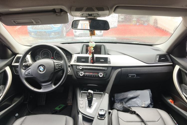 Used BMW 3 Series 2015 320Li Luxury Edition Fashion Model Center Console