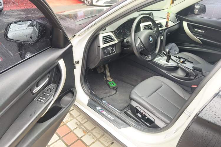 Used BMW 3 Series 2015 320Li Luxury Edition Fashion Model Driver Seat