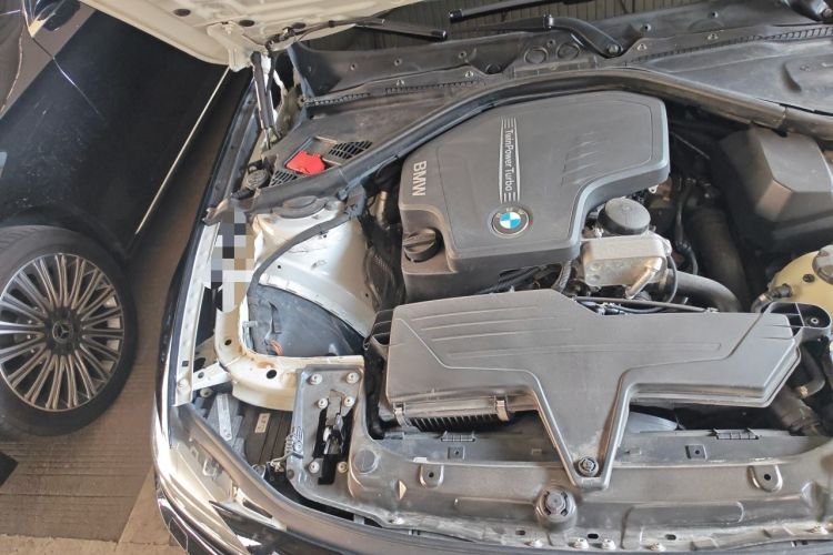 Used BMW 3 Series 2015 328i Sport Design Package Engine Bay Right