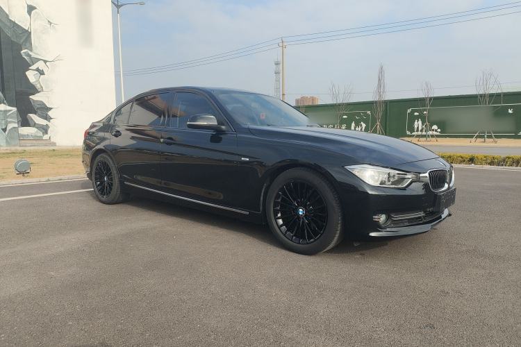 Used BMW 3 Series 2015 320Li Luxury Design Package Exterior 2