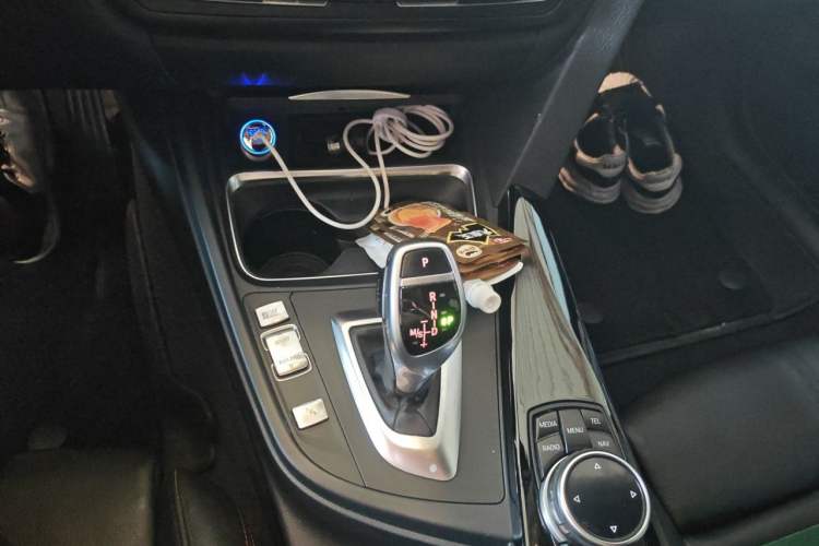 Used BMW 3 Series 2015 328i Sport Design Package Gear Lever