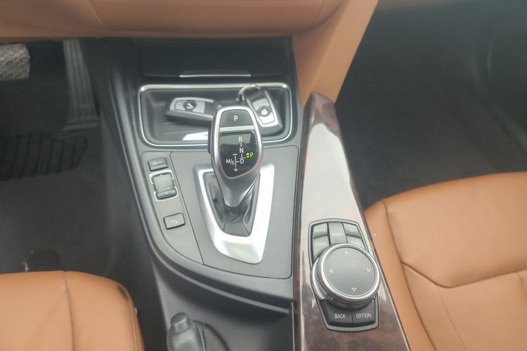 Used BMW 3 Series 2015 320Li Luxury Design Package Gear Lever