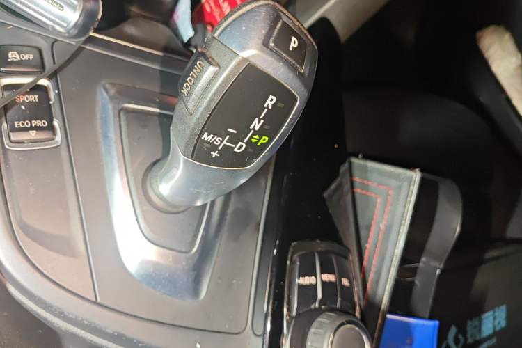 Used BMW 3 Series 2015 316i Sport Design Package Gear Lever