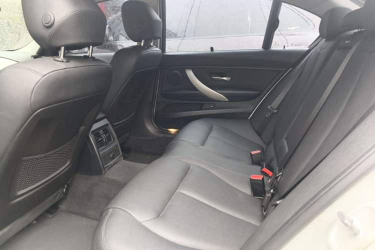 Used BMW 3 Series 2015 320Li Luxury Edition Fashion Model Left Rear Seat